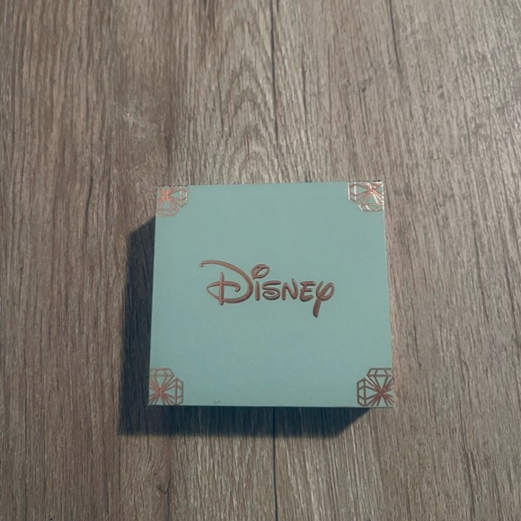 Disney - Picture 4 of 4